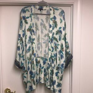 RXB dressy stretchy tunic / shacket. Great over a camisole, new no tags